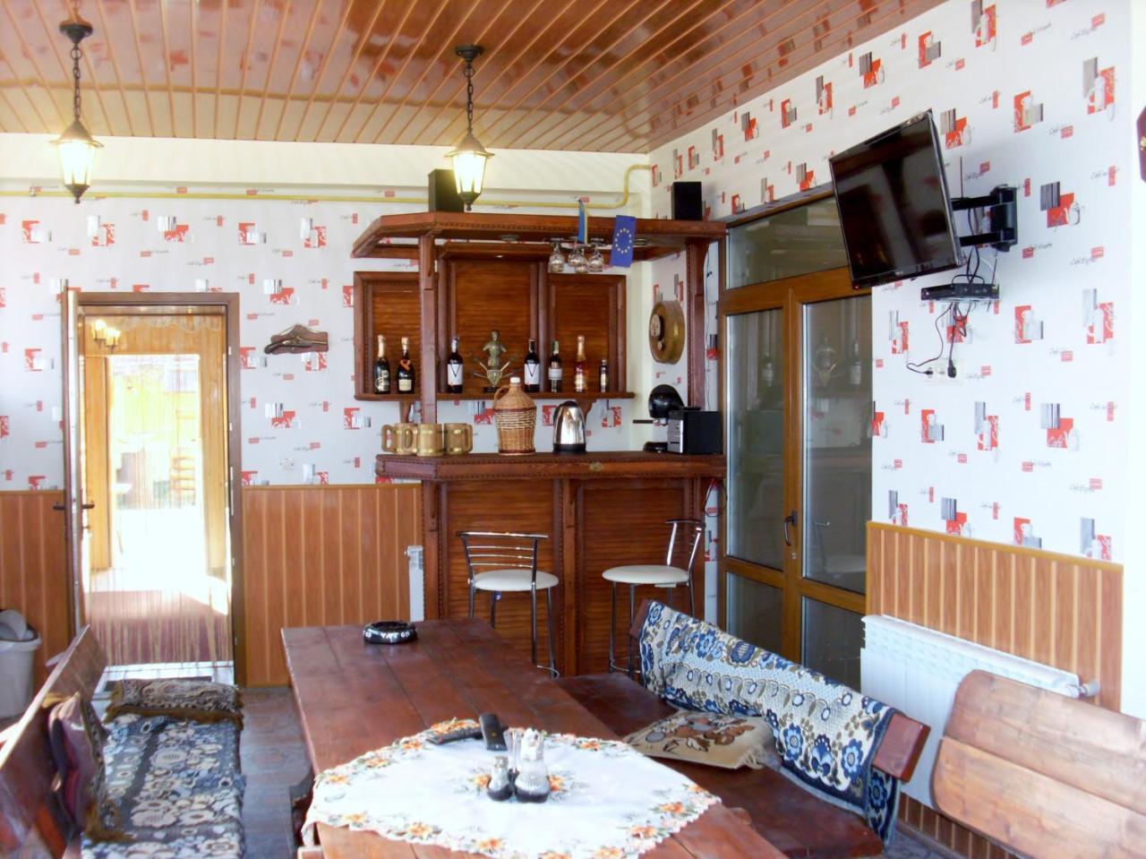 Villa Eden Delux Yanoshi Bagian luar foto