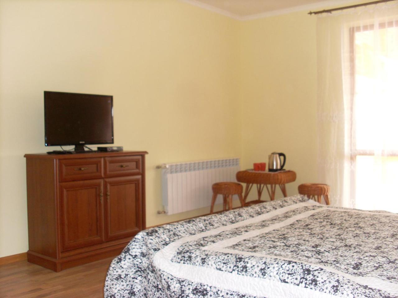 Villa Eden Delux Yanoshi Bagian luar foto