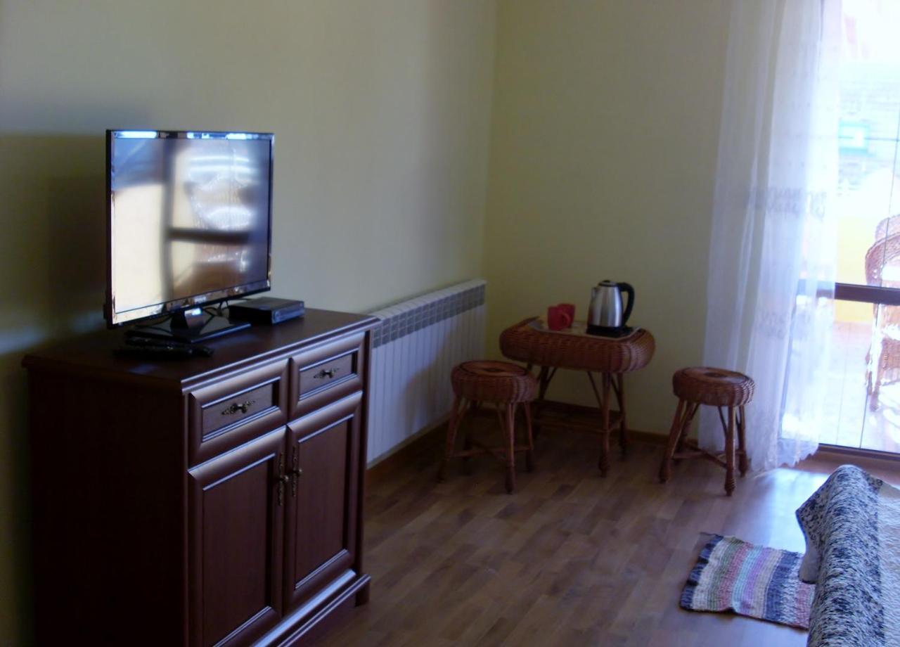 Villa Eden Delux Yanoshi Bagian luar foto